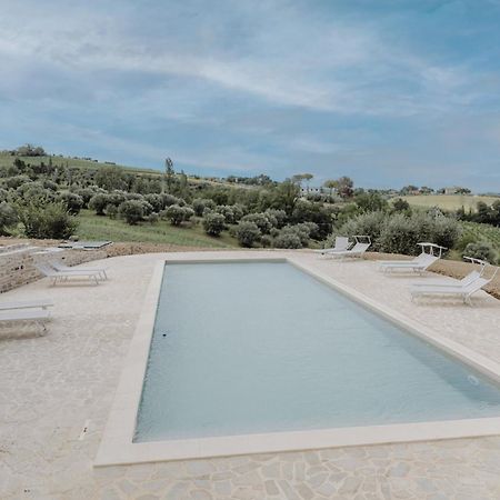 Agriturismo Qui Voglio Monte Roberto Kültér fotó