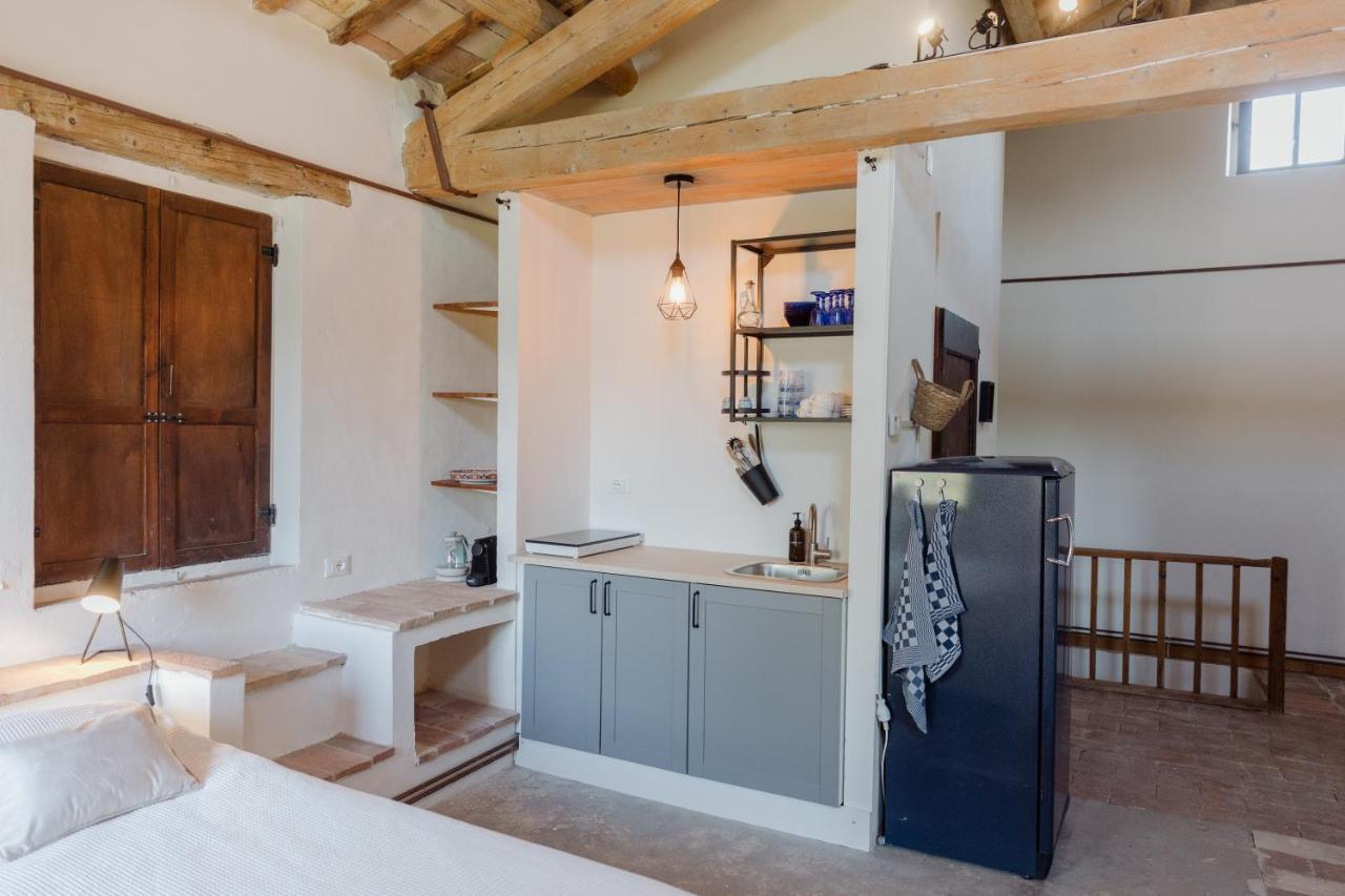 Agriturismo Qui Voglio Monte Roberto Kültér fotó