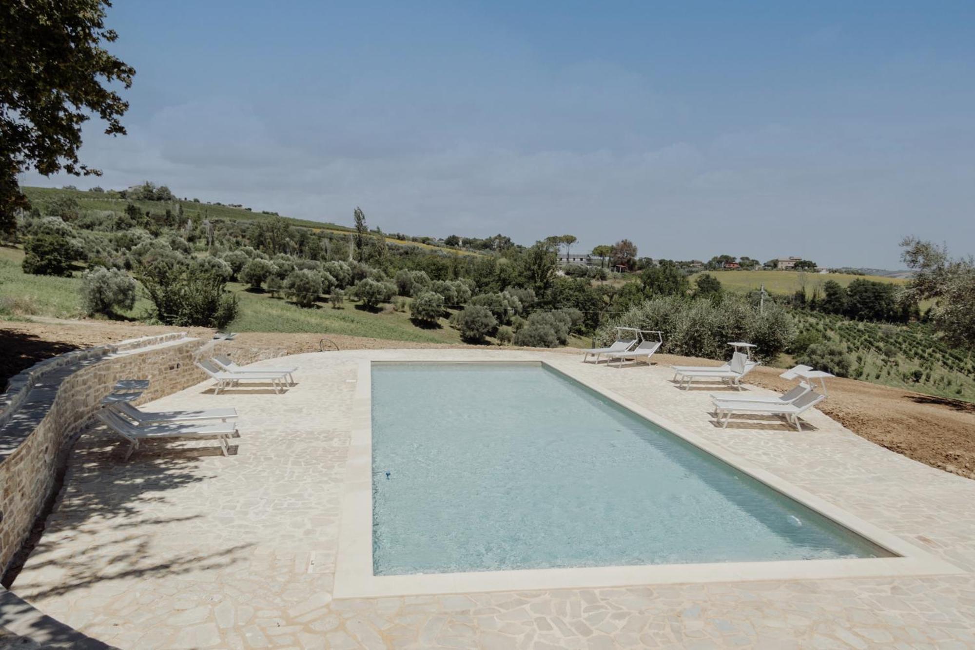 Agriturismo Qui Voglio Monte Roberto Kültér fotó